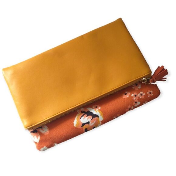 Rachel Pally Zahara Clutch Envelope Folding Floral Orange Blossoms Vegan Leather - Picture 2 of 16